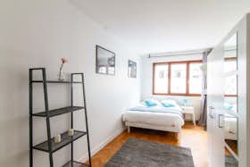 私人房间 正在以 €770 的月租出租，其位于 Rueil-Malmaison, Cours Ferdinand de Lesseps