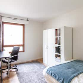 Private room for rent for €800 per month in Rueil-Malmaison, Cours Ferdinand de Lesseps