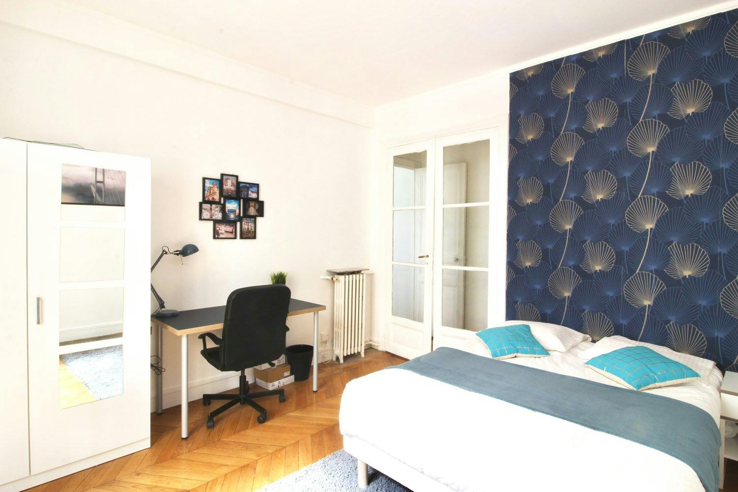 Private room for rent for €995 per month in Paris, Rue de Varize