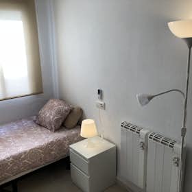 Private room for rent for €350 per month in Valencia, Carrer Lo Rat Penat