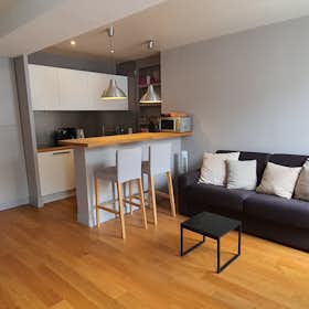 Apartment for rent for €2,100 per month in Paris, Rue du Temple