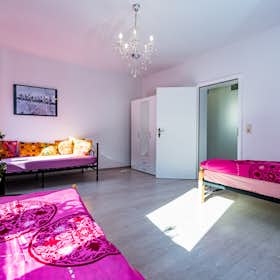 Appartamento in affitto a 1.600 € al mese a Bonn, Wurzerstraße