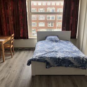 Appartamento for rent for 1.150 € per month in Rotterdam, Schieweg