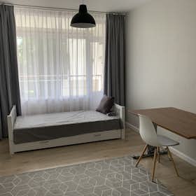 Private room for rent for €975 per month in Capelle aan den IJssel, Akkerwinde