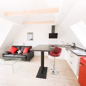 Mieszkanie do wynajęcia za 1299 € miesięcznie w mieście Dortmund, Hans-Litten-Straße
