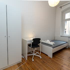 Private room for rent for €675 per month in Berlin, Boxhagener Straße