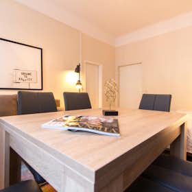 Apartment for rent for €1,600 per month in Vienna, Landgutgasse