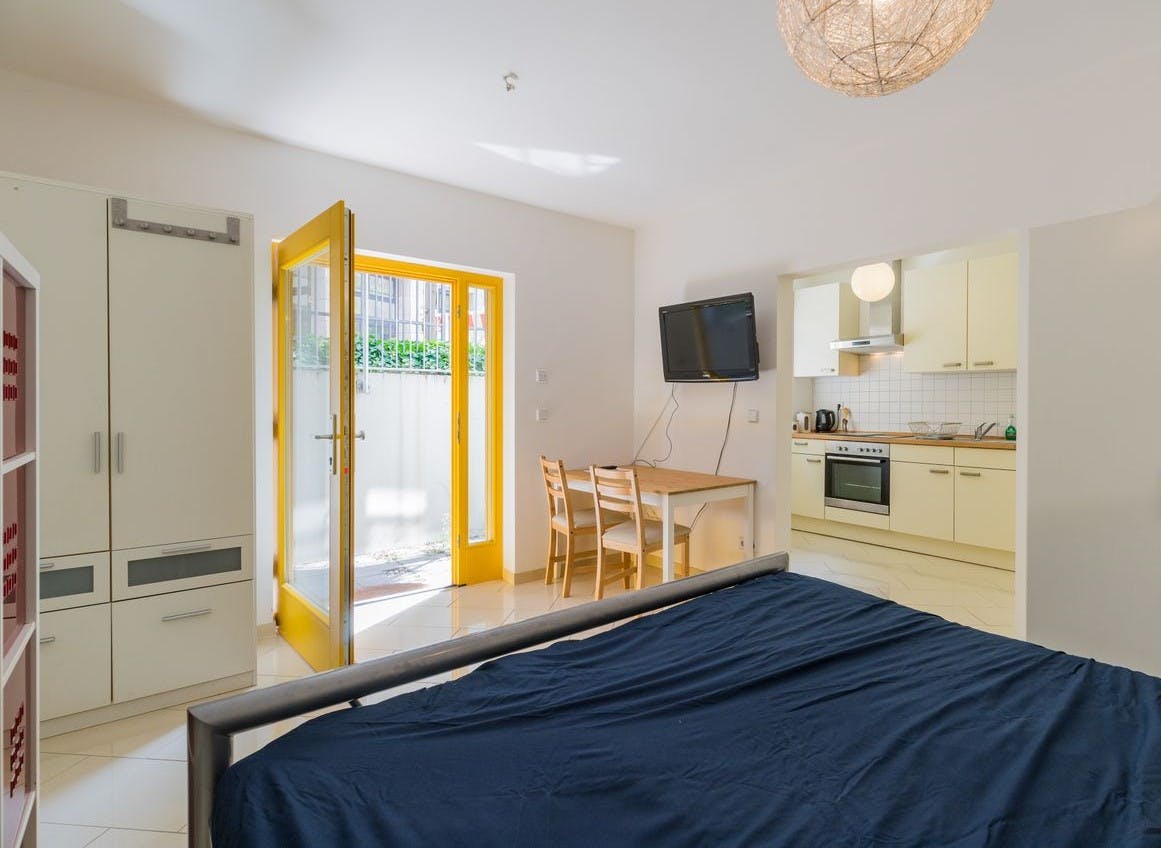 Neue Grünstraße, Berlin preview