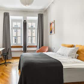 Private room for rent for €1,200 per month in Munich, Tumblingerstraße