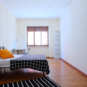 Private room for rent for €485 per month in Cagliari, Via Pola