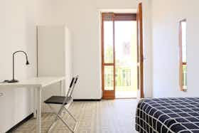 Privé kamer te huur voor € 445 per maand in Cagliari, Via Pola