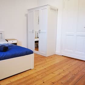 私人房间 正在以 €830 的月租出租，其位于 Bonn, Lessingstraße