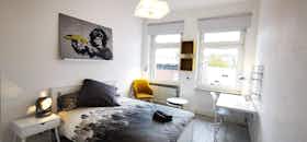 私人房间 正在以 €860 的月租出租，其位于 Bonn, Weiherstraße