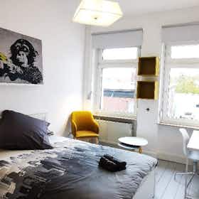 Отдельная комната сдается в аренду за 860 € в месяц в Bonn, Weiherstraße