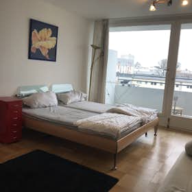Appartement te huur voor € 1.500 per maand in Munich, Rümannstraße