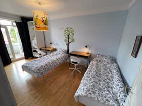 Shared room for rent for ISK 74,555 per month in Reykjavík, Garðastræti