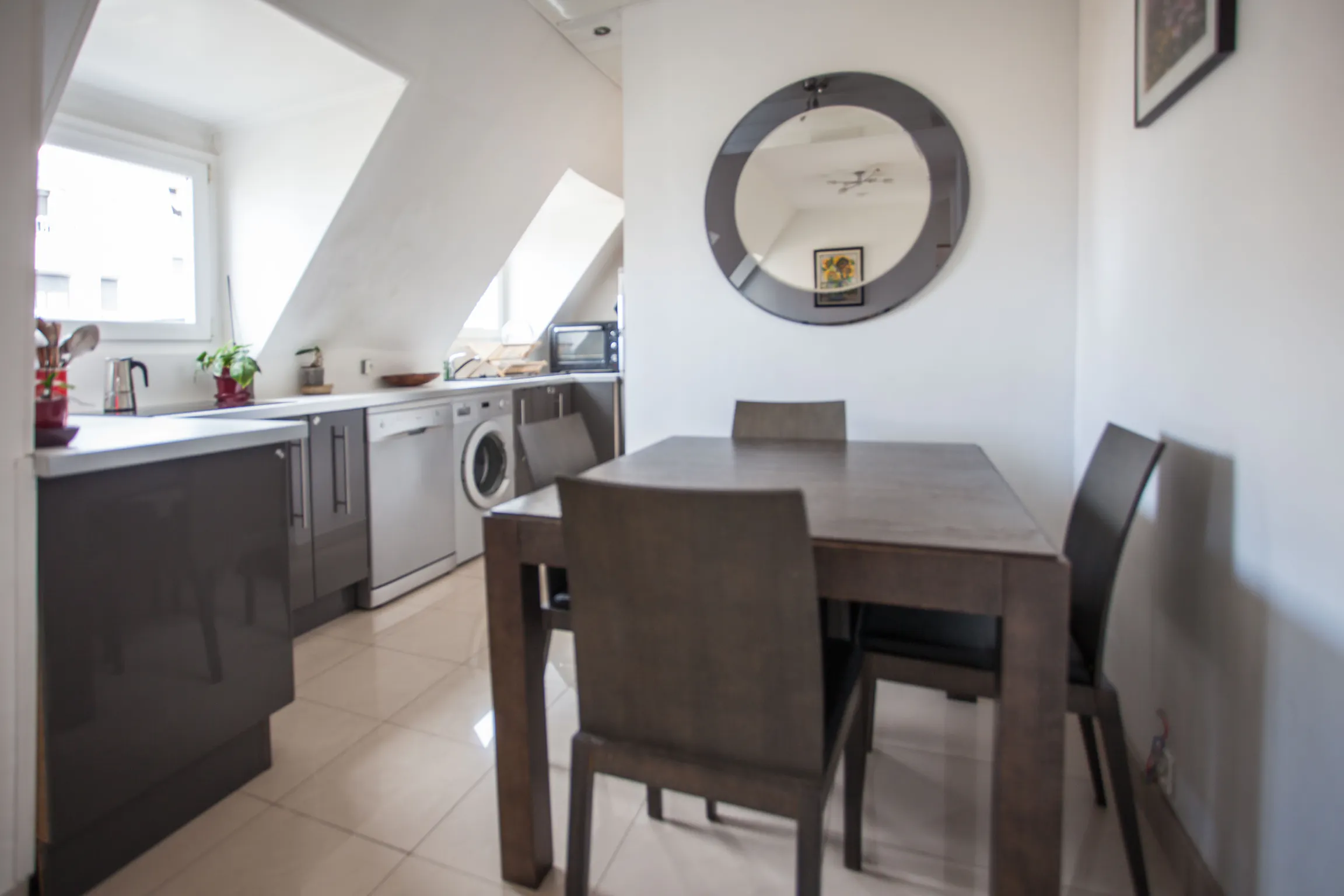 1-Bedroom Apartment in Rue de la Grange-aux-Belles, Paris (1028445) ROOM 1