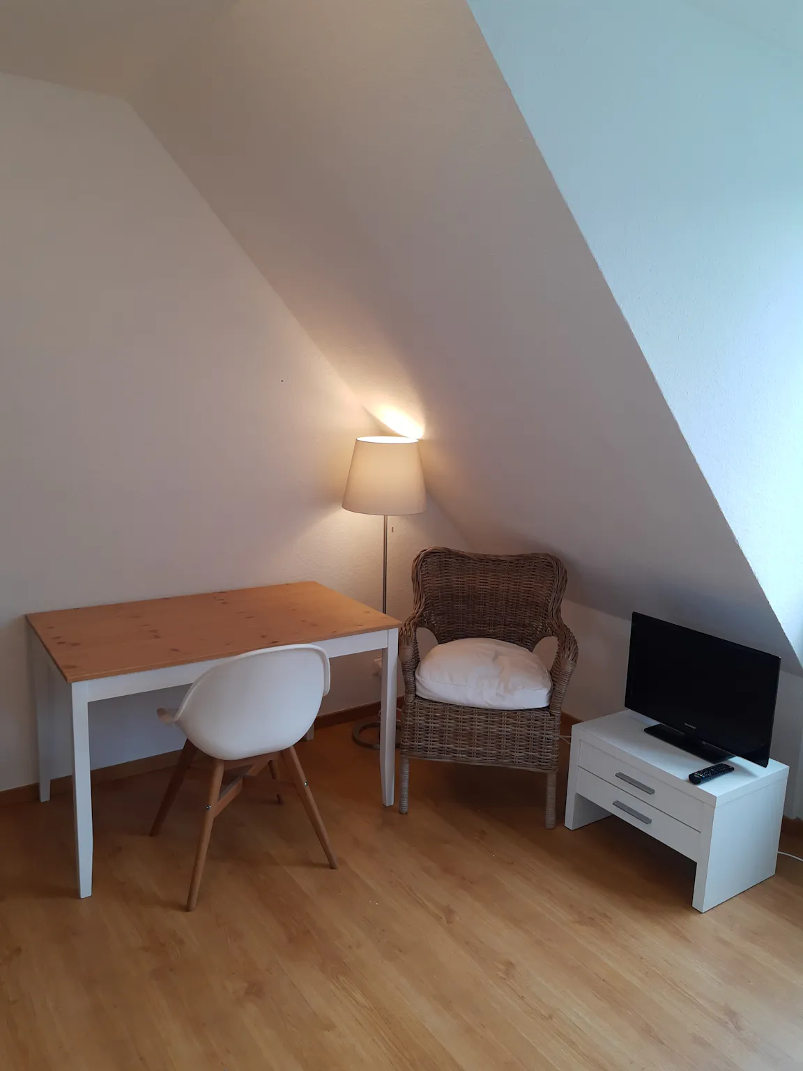 1-Bedroom Apartment in Platanenallee, Hamburg (1028747) ROOM