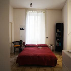 Private room for rent for €550 per month in Naples, Via Padre Francesco Denza