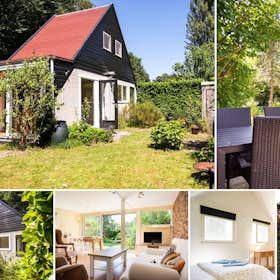Дом сдается в аренду за 1 250 € в месяц в Egmond aan den Hoef, Herenweg