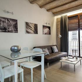 Apartment for rent for €1,600 per month in Barcelona, Carrer del Portal Nou