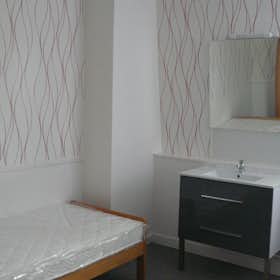Private room for rent for €370 per month in Mons-en-Barœul, Rue du Barœul