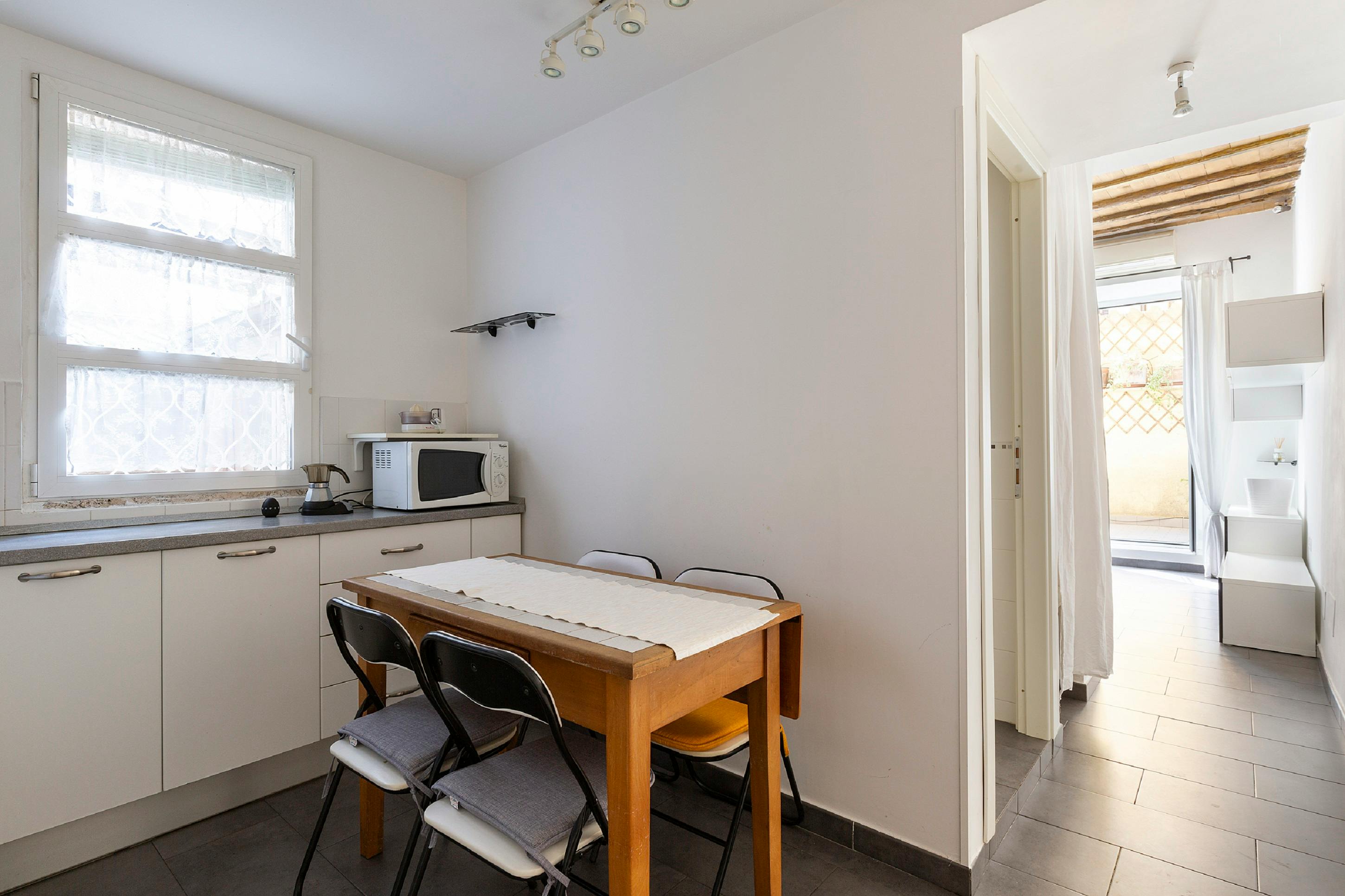 Apartment Roma — photo 12