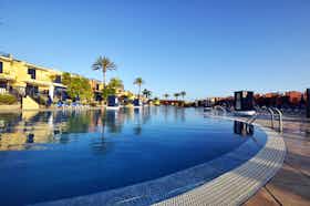 Huis te huur voor € 2.700 per maand in Las Palmas de Gran Canaria, Calle Mar Caspio