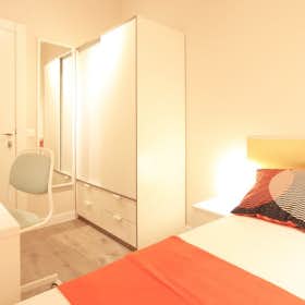Private room for rent for €550 per month in Madrid, Calle de Áncora