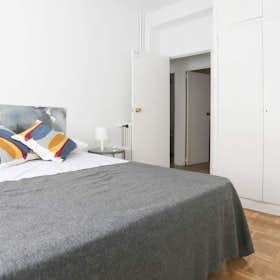 Cameră privată de închiriat pentru 600 EUR pe lună în Madrid, Avenida de Bruselas