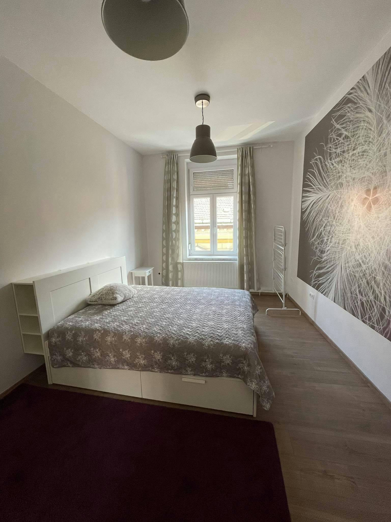 Kinizsi utca, Budapest preview