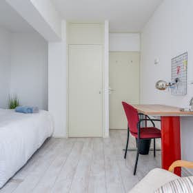 WG-Zimmer for rent for 650 € per month in Rotterdam, Edmond Hellenraadstraat