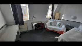 单间公寓 正在以 €799 的月租出租，其位于 Dresden, Bautzner Straße