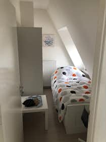 Privé kamer te huur voor € 800 per maand in Rotterdam, Grote Visserijstraat