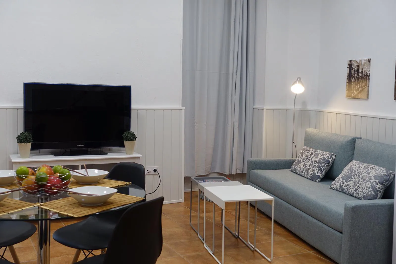 1-Bedroom Apartment in Calle de Balsaminas, Madrid (1034252) ROOM 2
