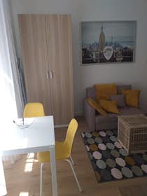 Studio for rent for HUF 164,704 per month in Budapest, Baross utca