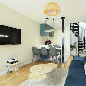 Apartment for rent for €7,000 per month in Paris, Rue du Caire