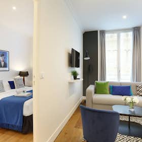 Apartment for rent for €5,500 per month in Paris, Rue Blanche