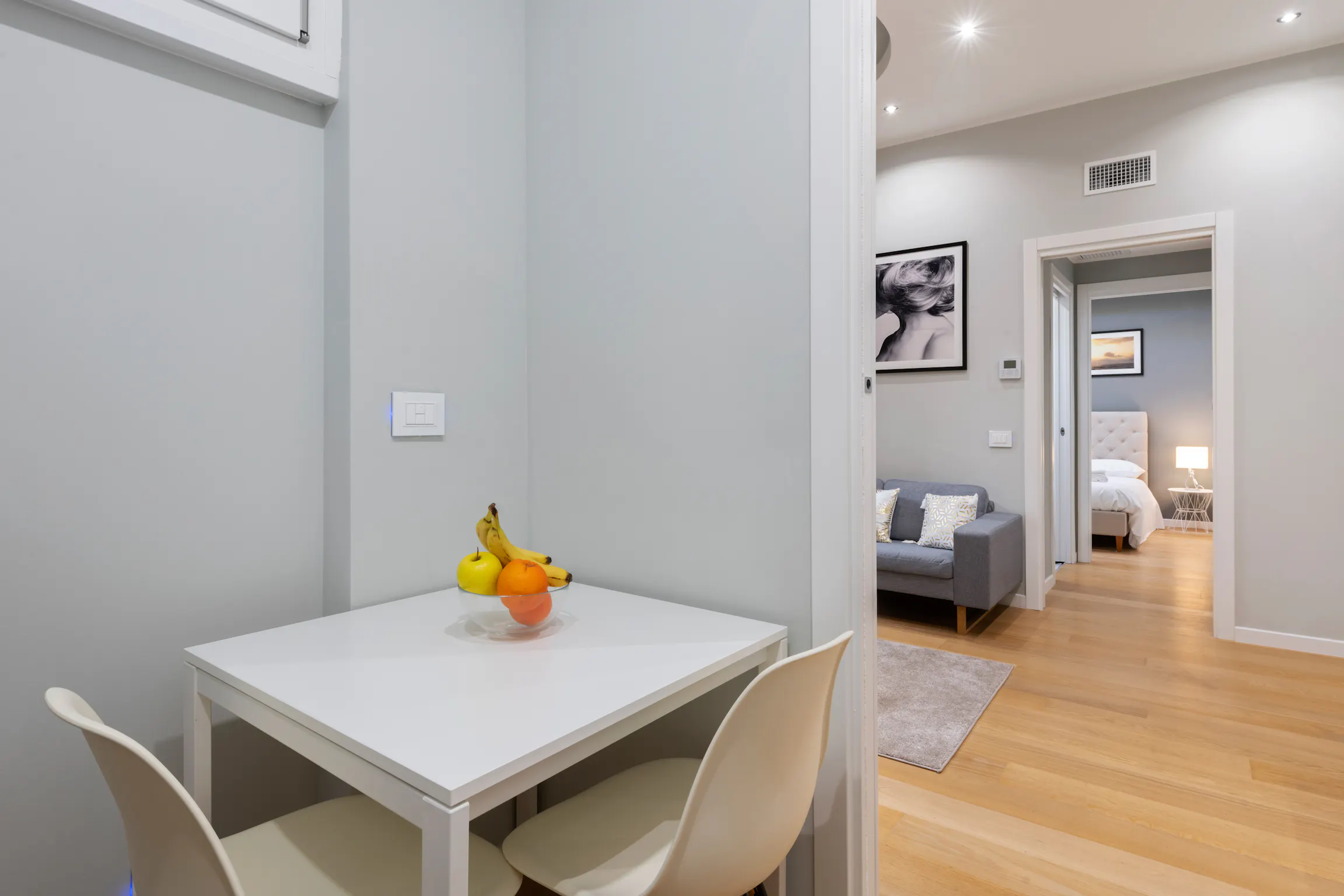 1-Bedroom Apartment in Via Pietro da Cemmo, Milan (1035633) ROOM 1