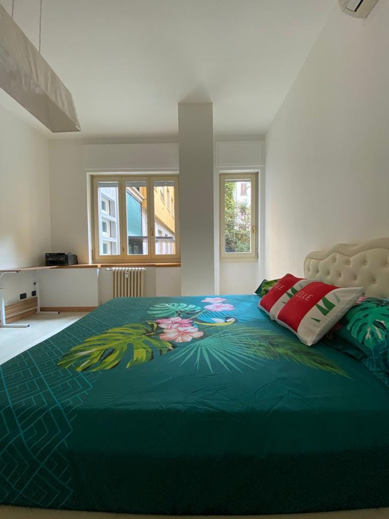 Via Luigi Settembrini, Milan preview