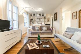 Apartment for rent for €3,300 per month in Paris, Rue François Miron