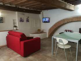 Wohnung zu mieten für 1.500 € pro Monat in Siena, Vicolo del Bargello