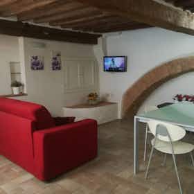 Квартира за оренду для 1 500 EUR на місяць у Siena, Vicolo del Bargello