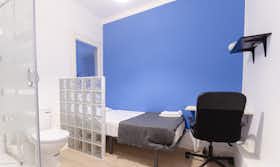 Отдельная комната сдается в аренду за 549 € в месяц в Barcelona, Carrer del Roser