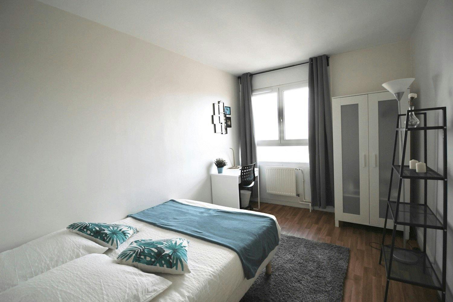 Private room for rent for €810 per month in Paris, Square Vitruve