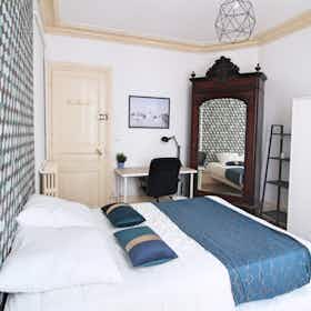 Private room for rent for €970 per month in Paris, Avenue Daumesnil