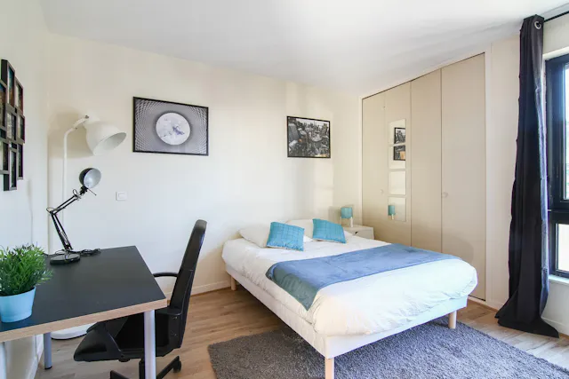 Private room in Avenue d'Alsace-Lorraine, Rueil-Malmaison (1037631) room image 1