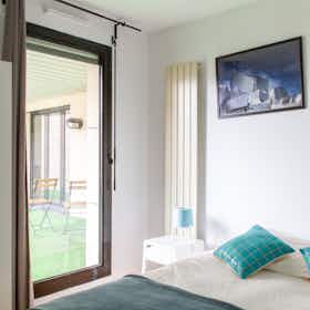 Отдельная комната сдается в аренду за 650 € в месяц в Rueil-Malmaison, Avenue d'Alsace-Lorraine