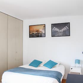Private room for rent for €650 per month in Rueil-Malmaison, Avenue d'Alsace-Lorraine