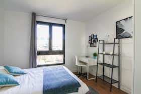 Pokój prywatny do wynajęcia za 720 € miesięcznie w mieście Rueil-Malmaison, Avenue d'Alsace-Lorraine